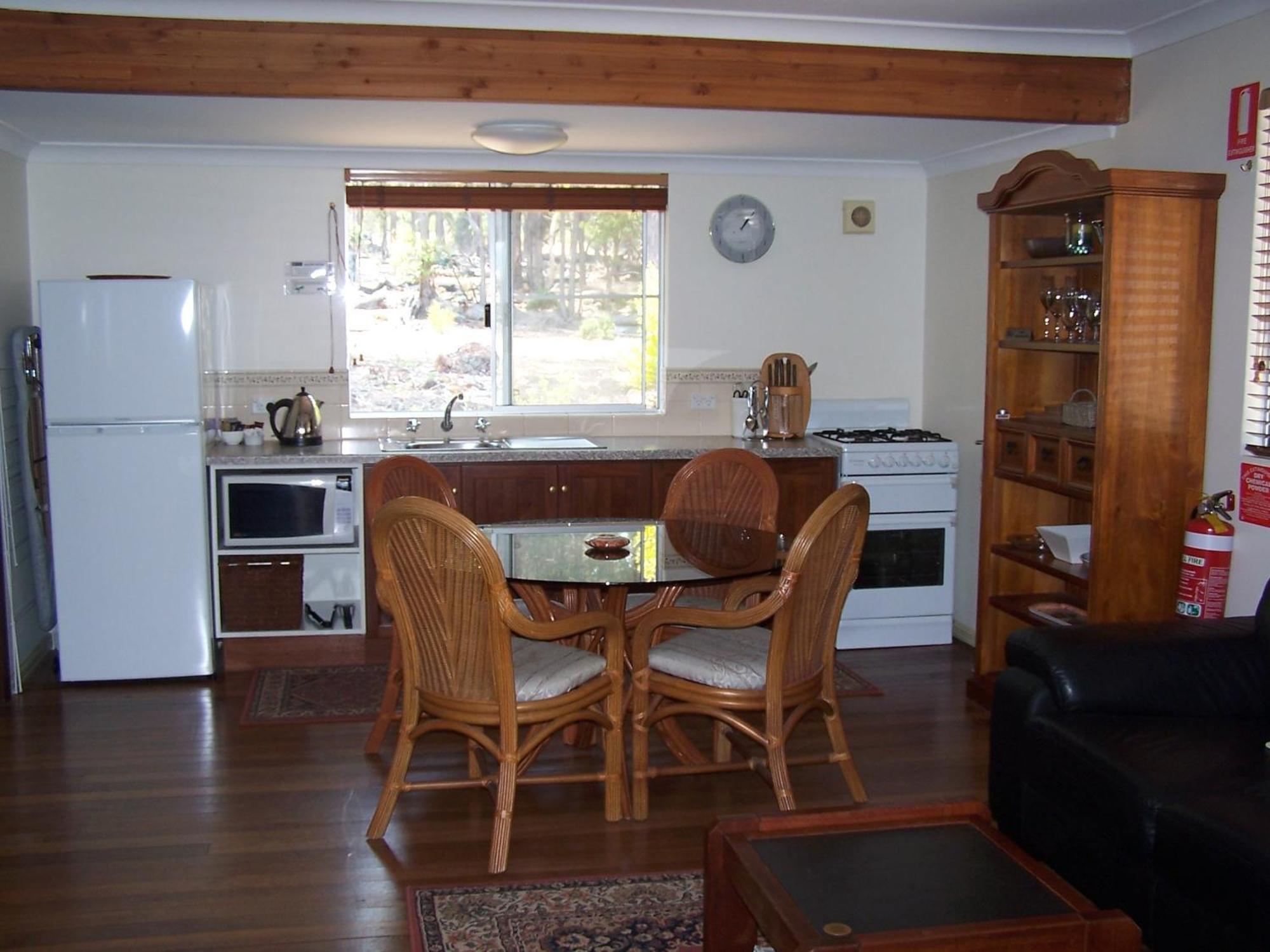 Jarrah Glen Cabins 나눕 객실 사진